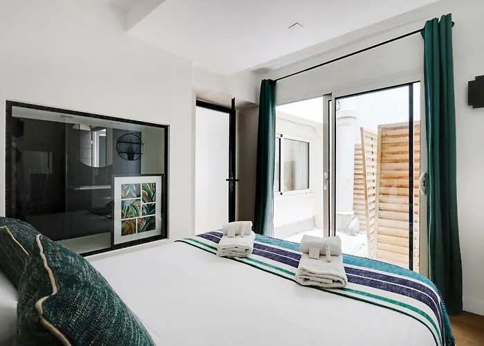 Pick A Flat\'S Apartment In Saint-Germain-Des-Pres - Rue Dauphine